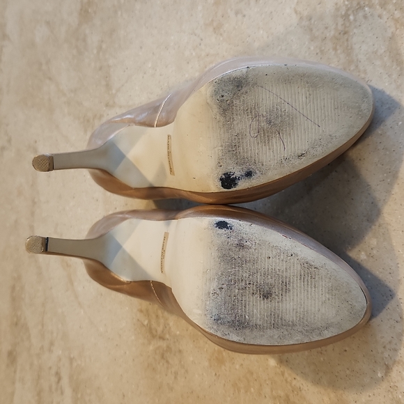 2010s Penny Loves Kenny size 8.5 gold/champagne platform heels - Picture 4 of 11